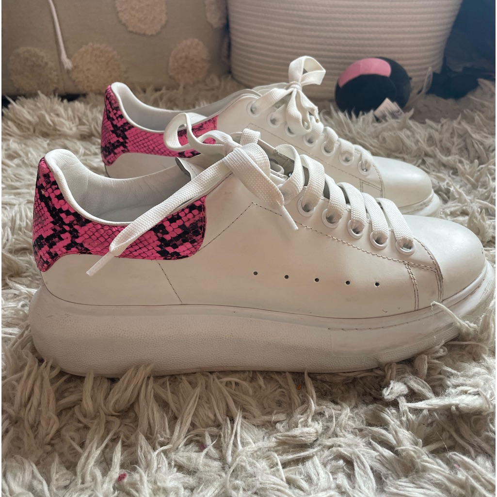 Alexander Mcqueens Good Condition Size. Women’s Size 9